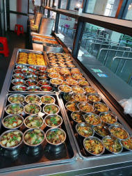 東莞工地、工廠、學(xué)校飯?zhí)贸邪?團(tuán)餐配送